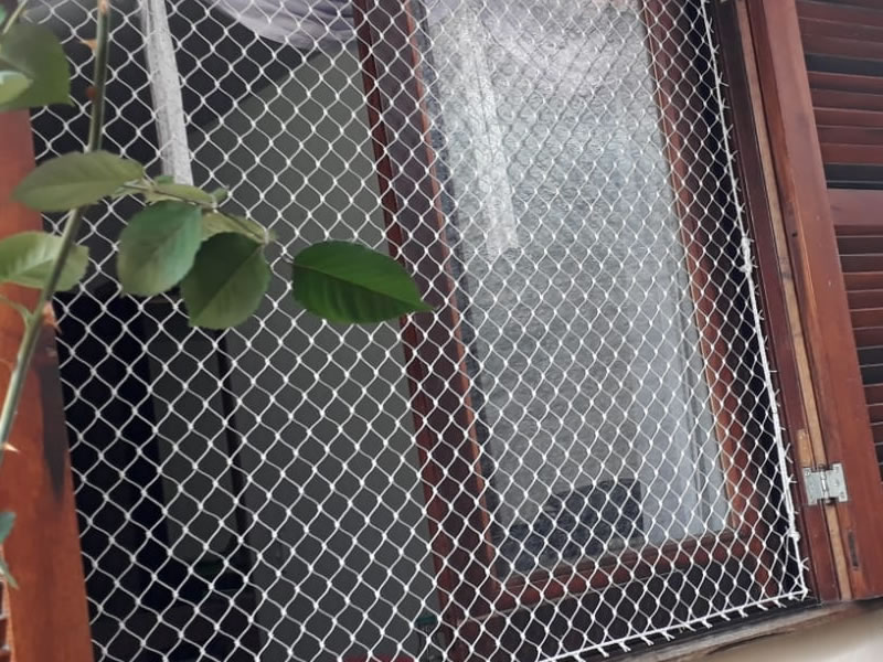 Redes de proteção em prédios em Itajaí