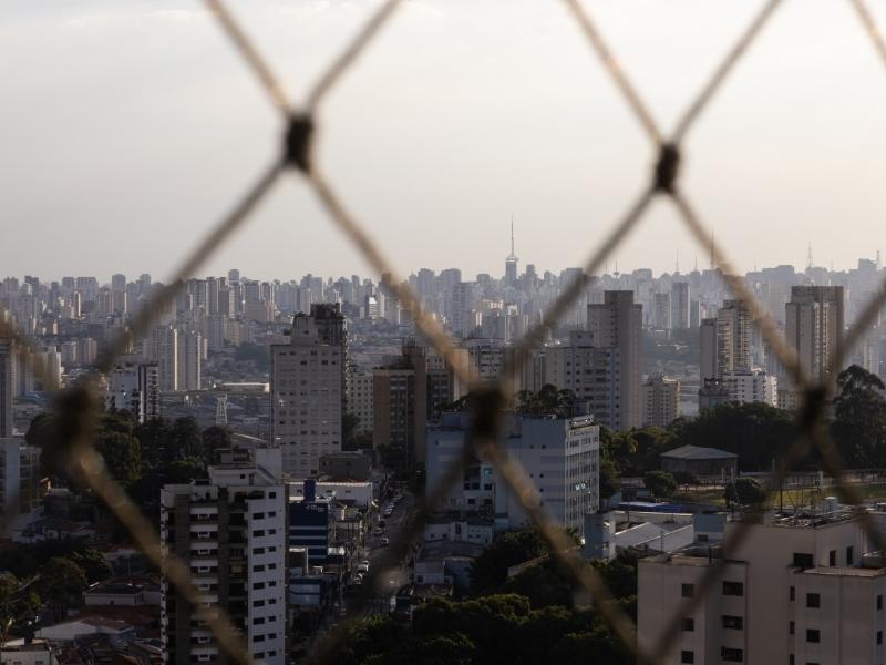 Instalação de tela protetora em Itapema SC